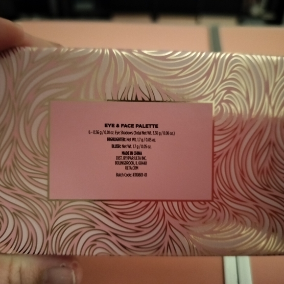 Makeup Bundle! - Picture 10 of 11